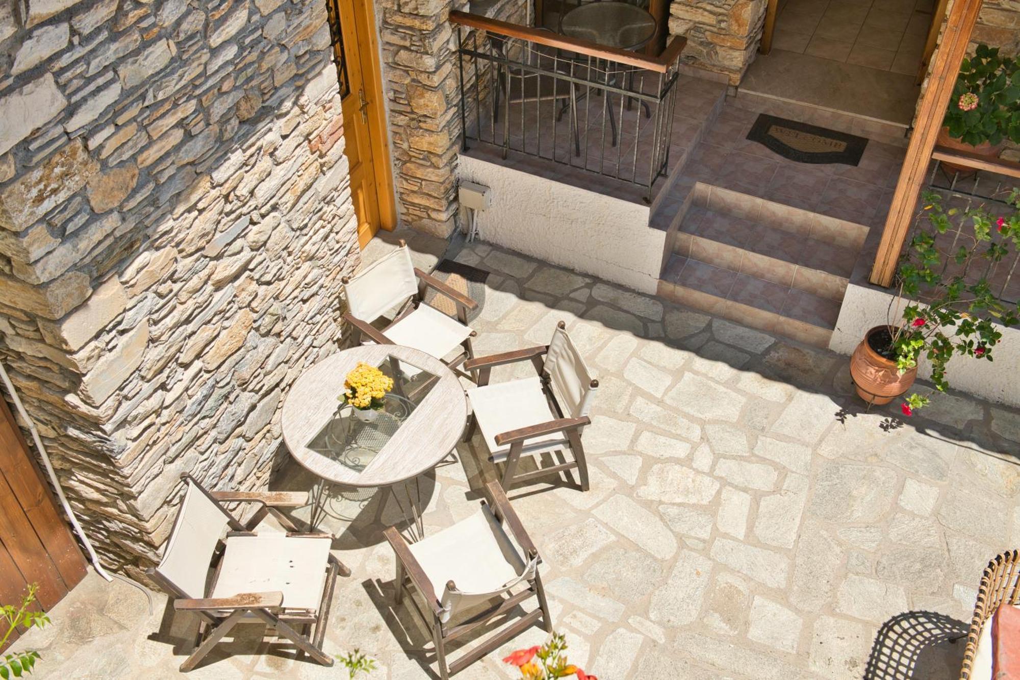Naftilos Guest House Kala Nera Eksteriør billede