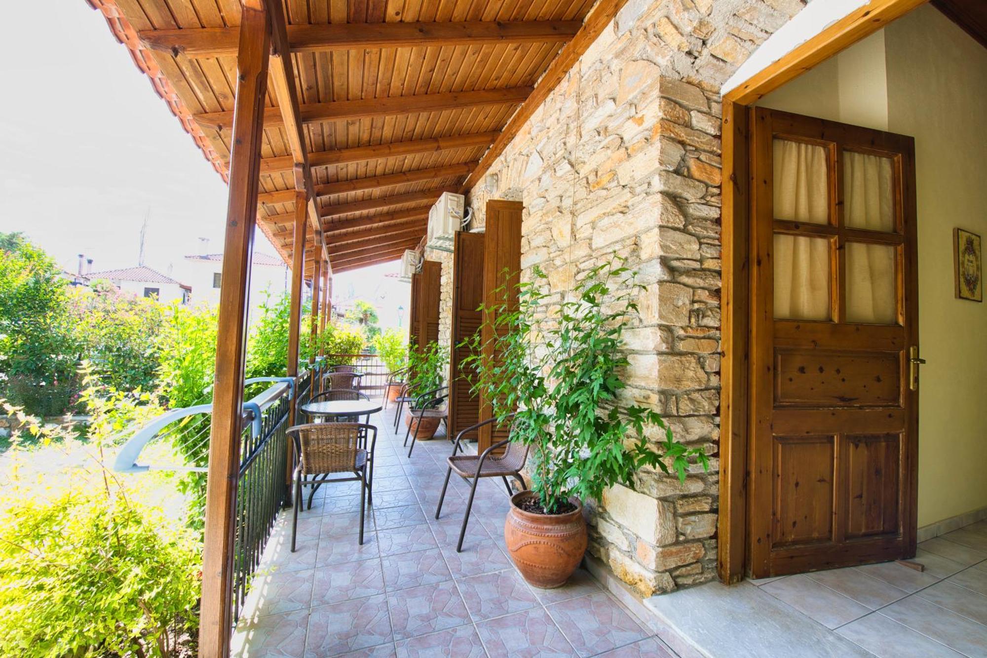 Naftilos Guest House Kala Nera Eksteriør billede