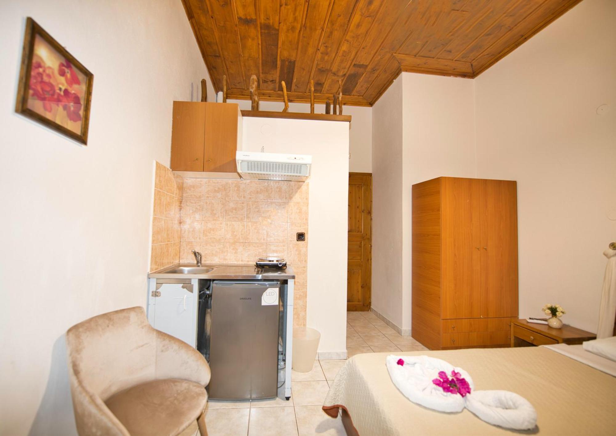 Naftilos Guest House Kala Nera Eksteriør billede