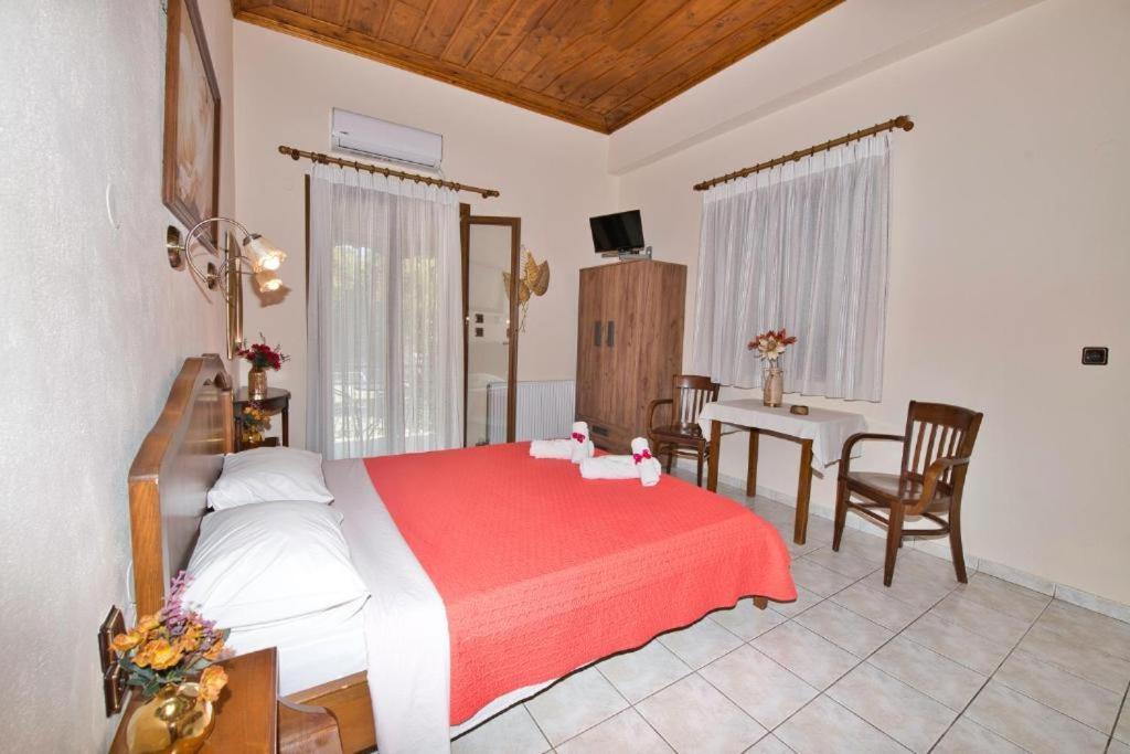 Naftilos Guest House Kala Nera Eksteriør billede
